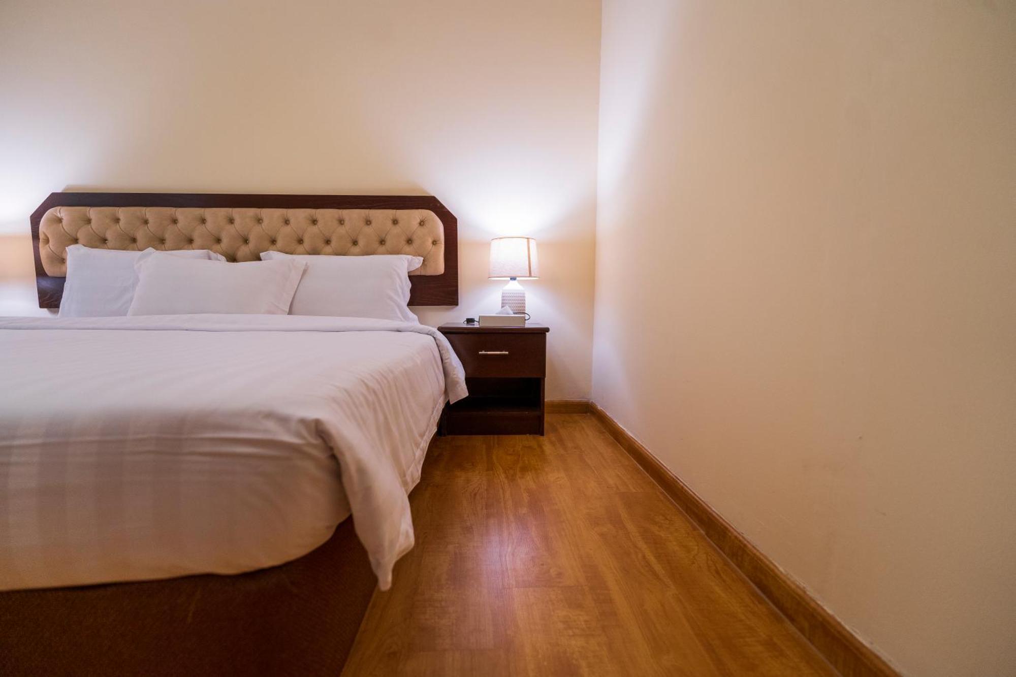 Majestic Hotel Manama Eksteriør billede