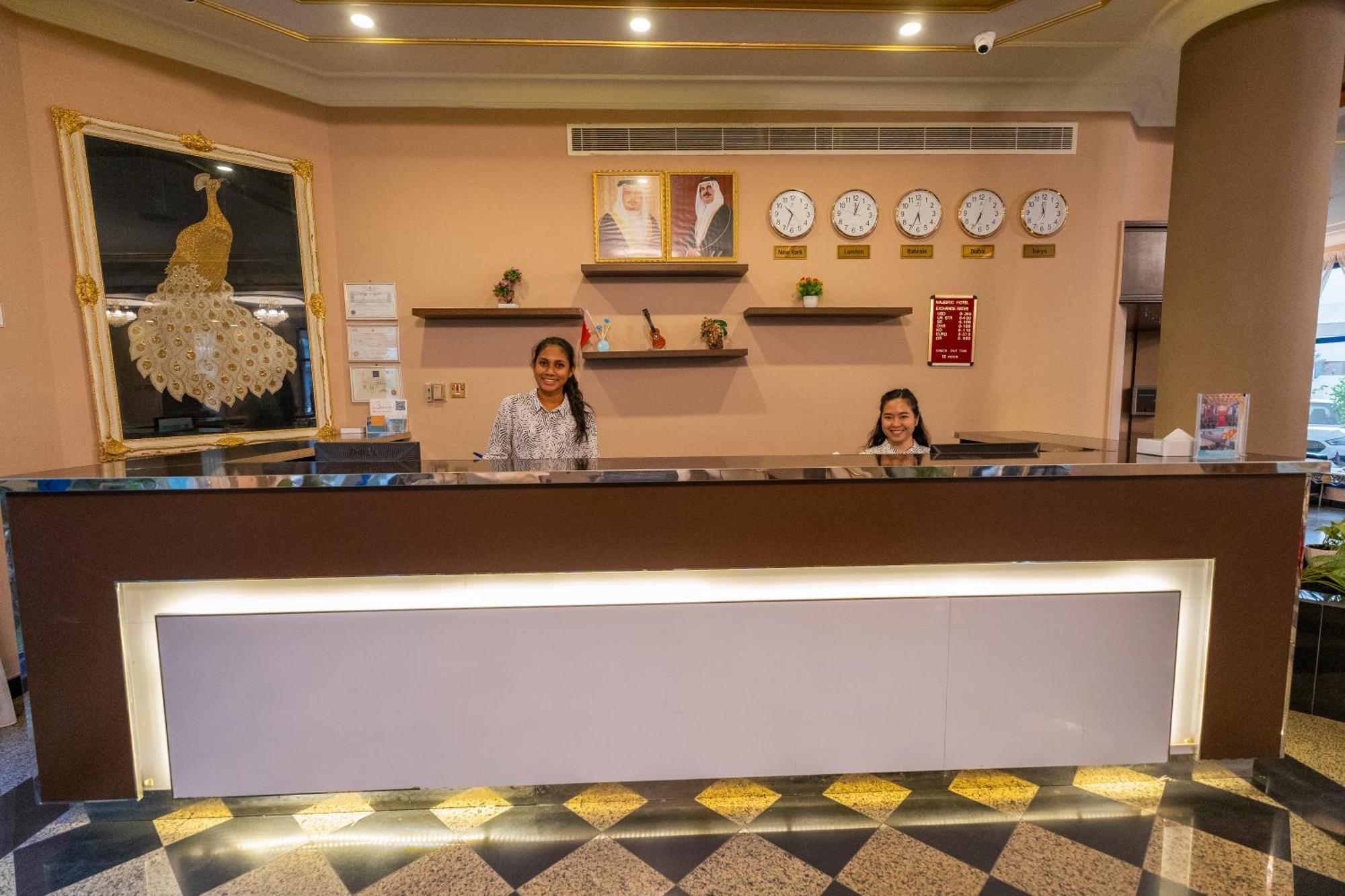 Majestic Hotel Manama Eksteriør billede