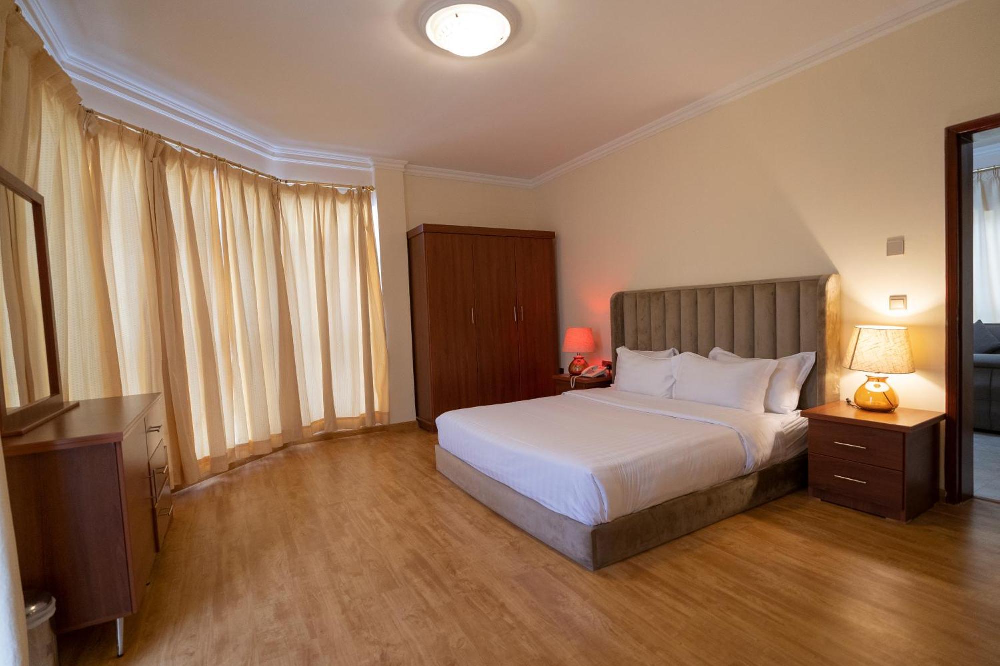 Majestic Hotel Manama Eksteriør billede